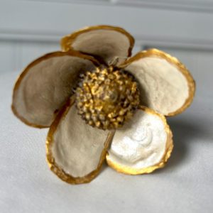 Oyster Shell Magnolia Wine Stopper: Coastal Barware Gift