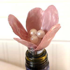 Oyster Shell Pink Magnolia Wine Stopper: Coastal Barware Gift