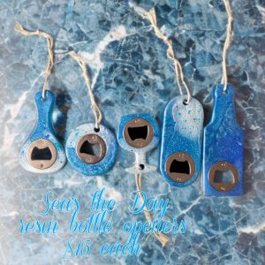 Beach resin wine stopper and bottle opener set