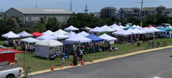 avon farmers market2 696x319 1 1